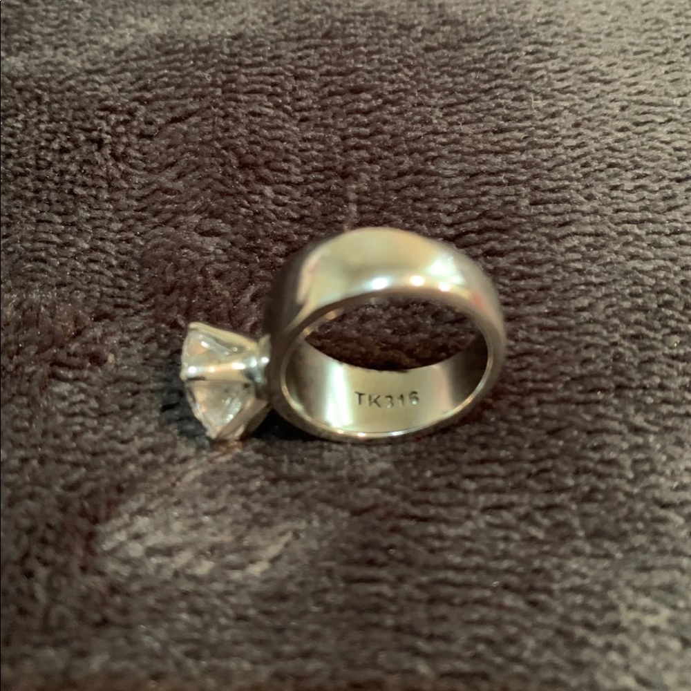 🎯 SOLD 🎯Solitaire Ring size 5 - Picture 6 of 8